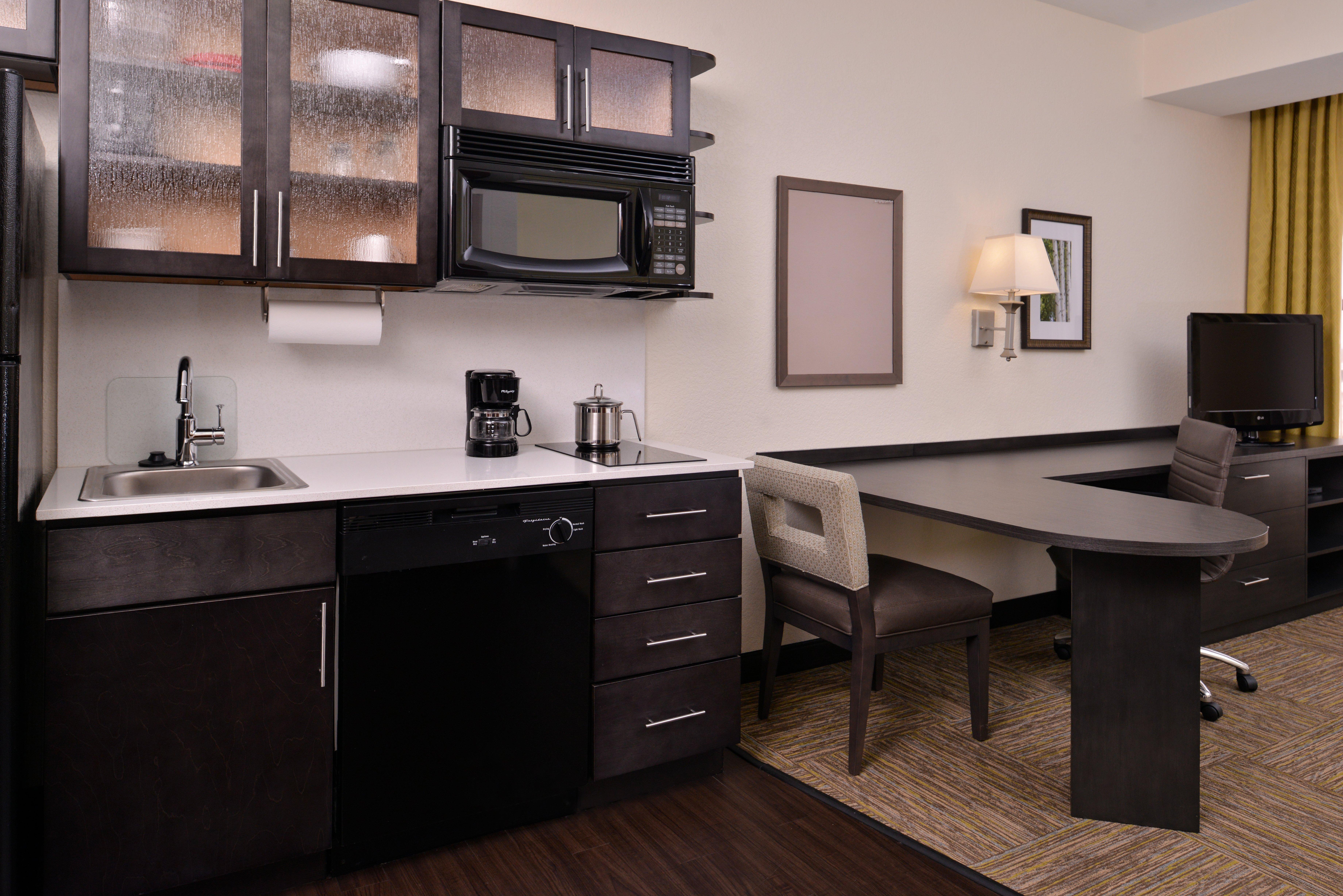 Candlewood Suites Terre Haute By Ihg Esterno foto