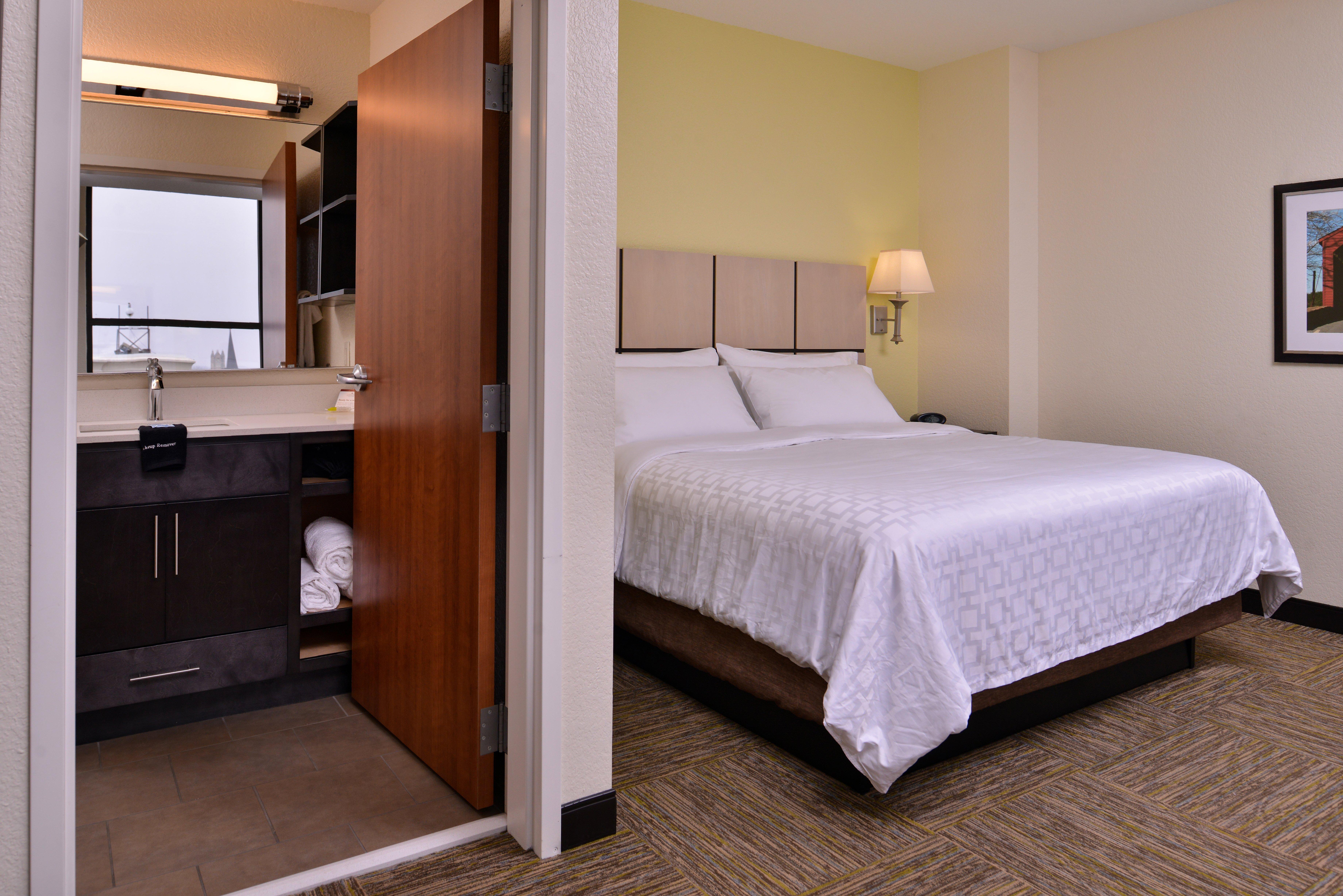 Candlewood Suites Terre Haute By Ihg Esterno foto