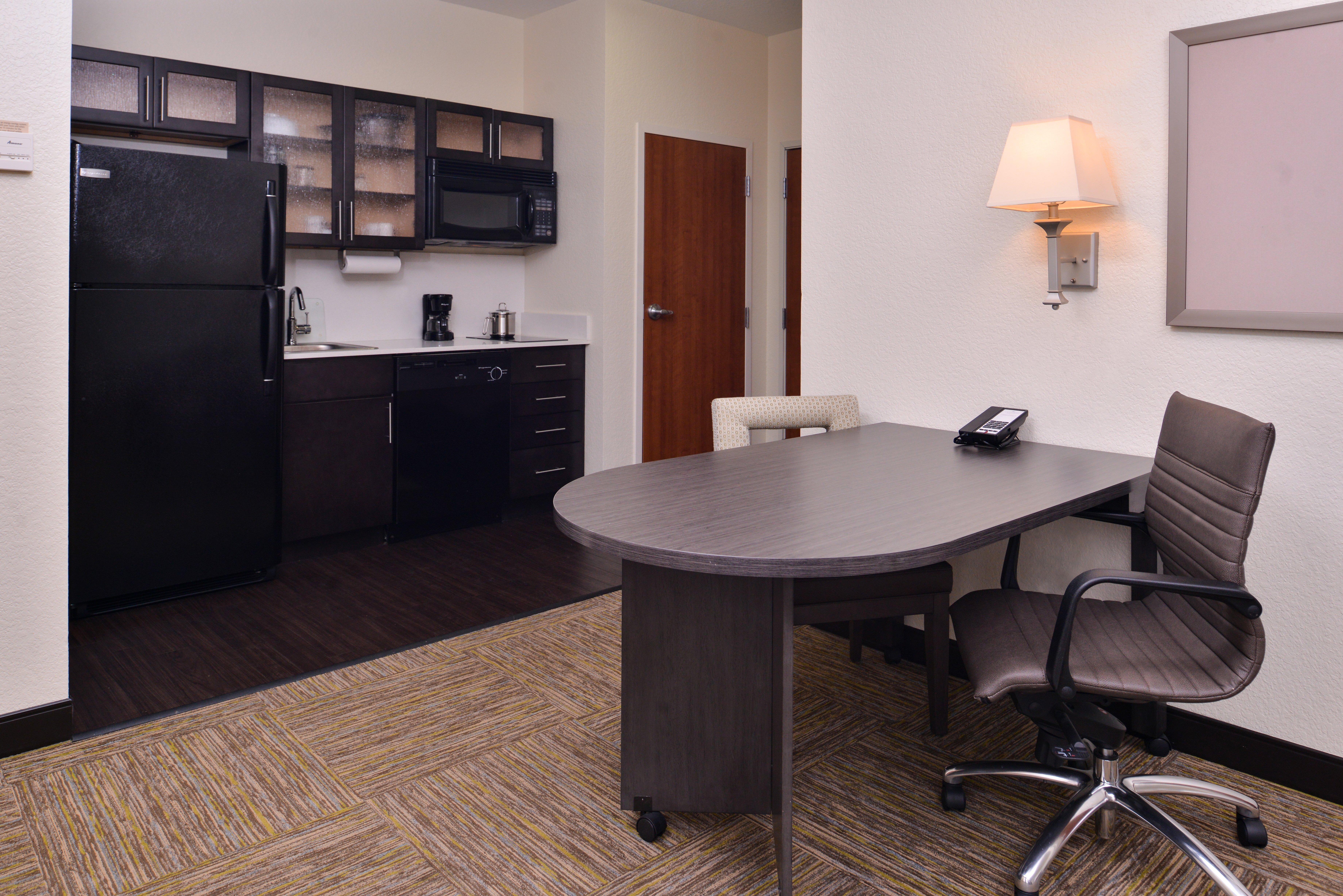Candlewood Suites Terre Haute By Ihg Esterno foto