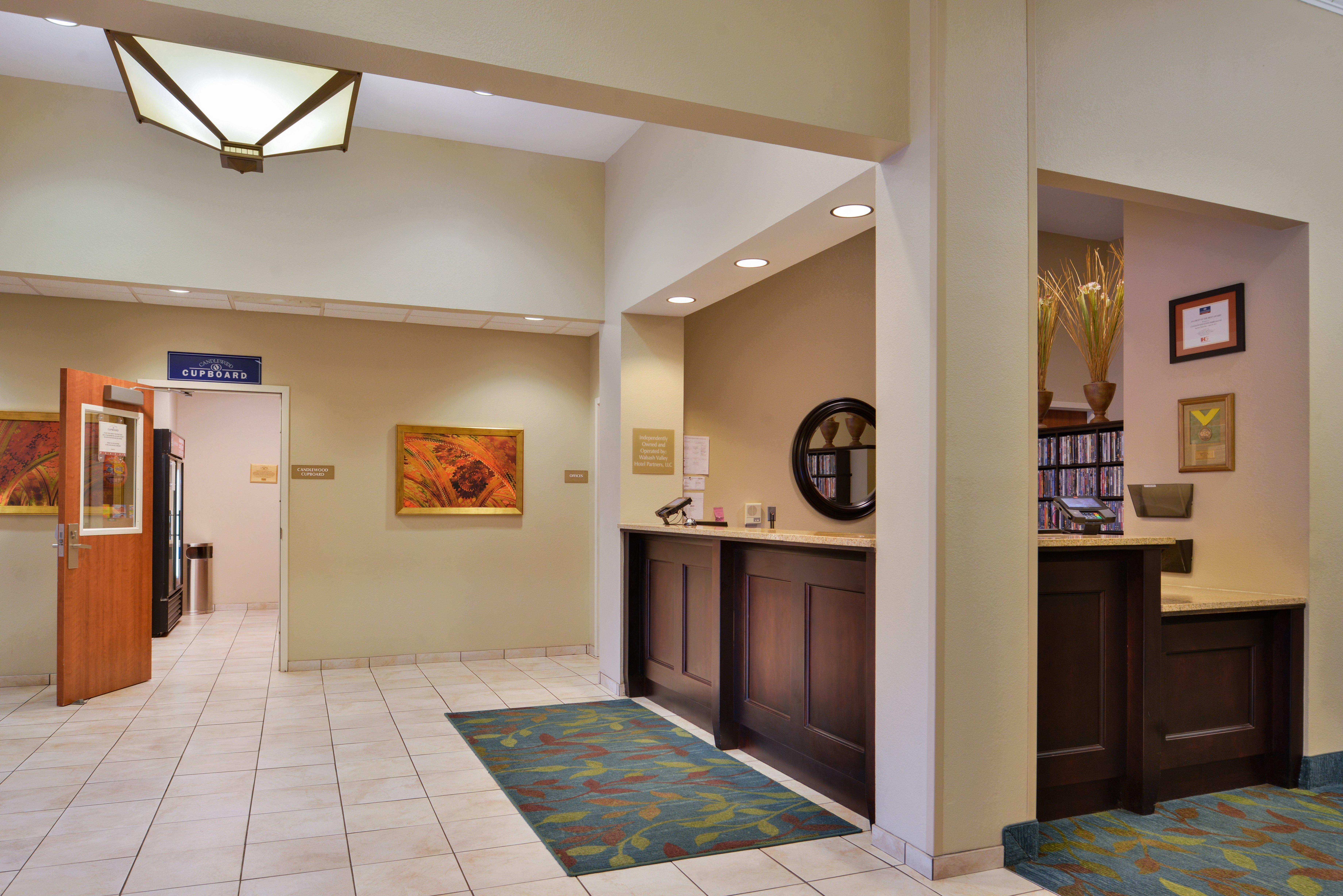 Candlewood Suites Terre Haute By Ihg Esterno foto