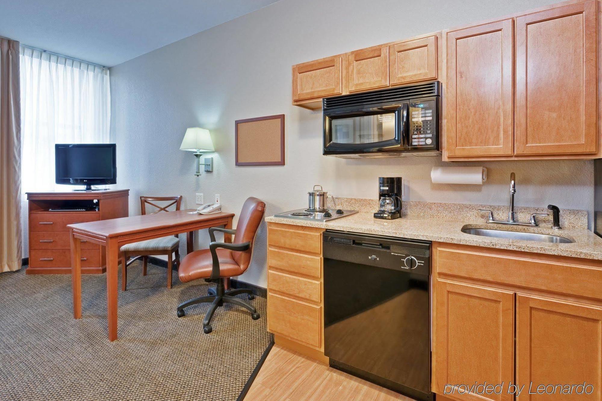 Candlewood Suites Terre Haute By Ihg Esterno foto
